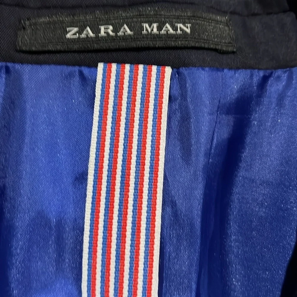 Zara Man Navy Blazer size 40.